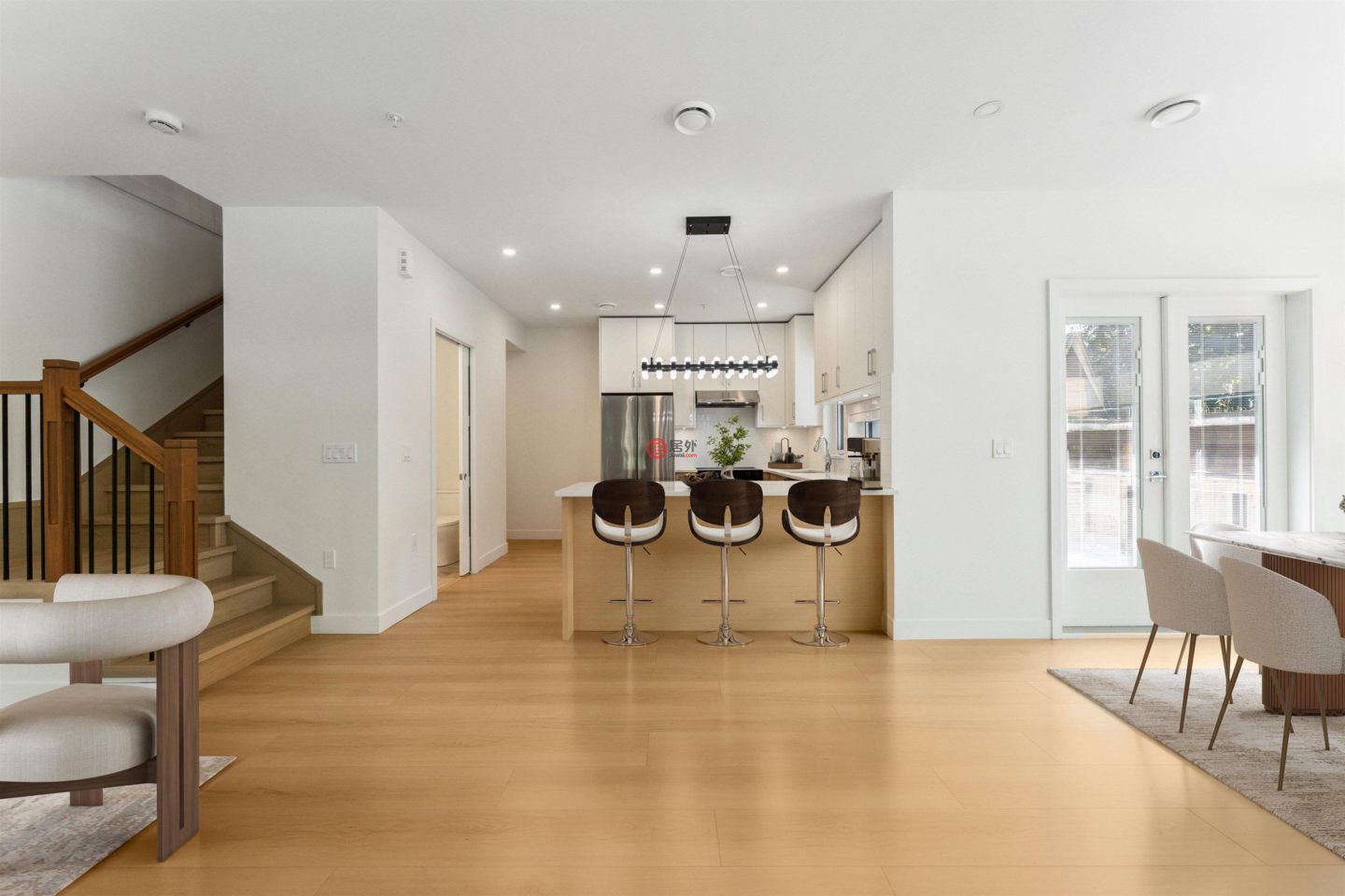 加拿大不列颠哥伦比亚省North Vancouver的公寓，844 St. Denis，编号78525393