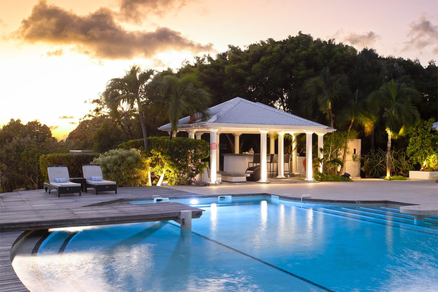 圣马丁岛的独栋别墅，Terres Basses，编号76417947