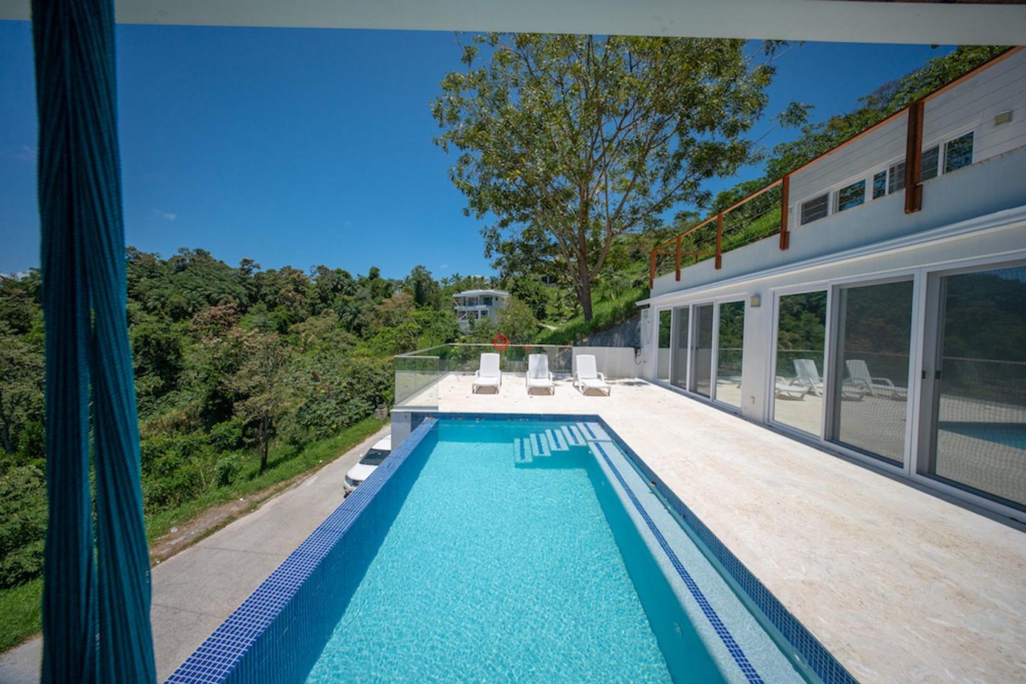 洪都拉斯海湾群岛Roatán的独栋别墅，Breathtaking Ocean View Home with Pool & Garage Coral Views Village，编号77617667