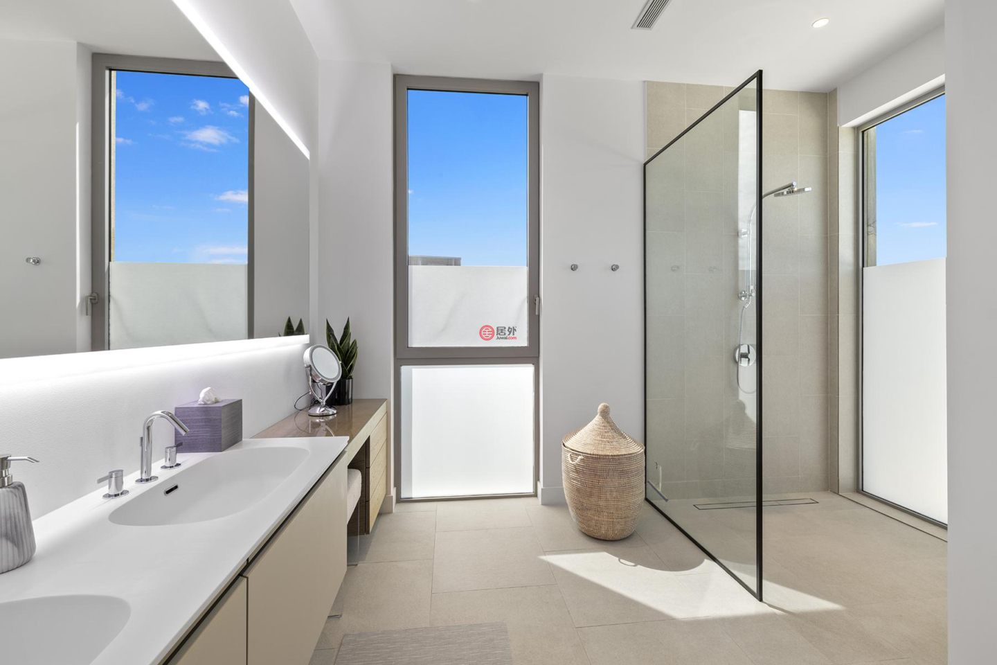 特克斯與凱科斯群島的独栋别墅，South Bank Lagoon Beach Villa 7，编号77992119