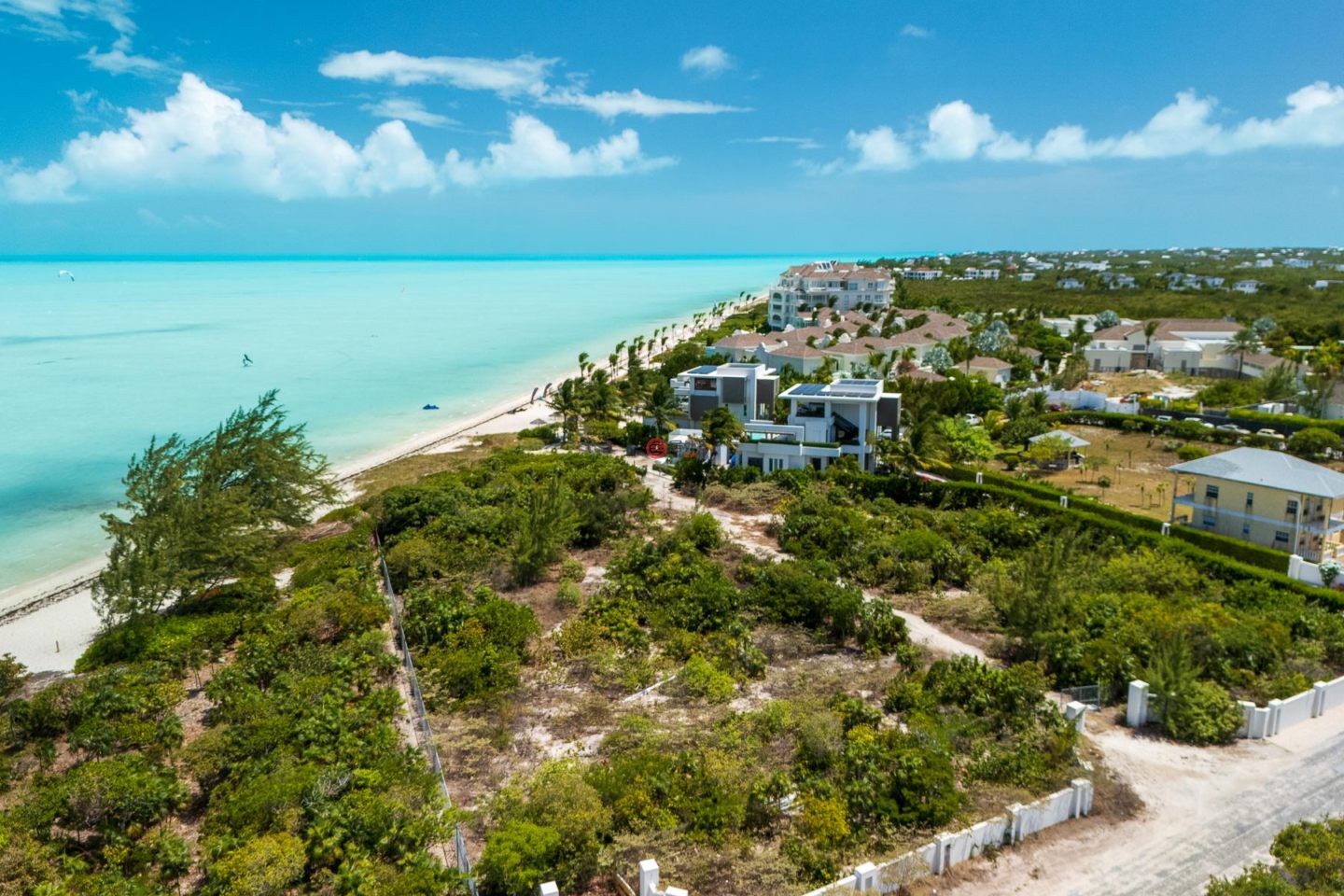 特克斯與凱科斯群島的住宅用地，Beach Front Land Long Bay Hills，编号78100327