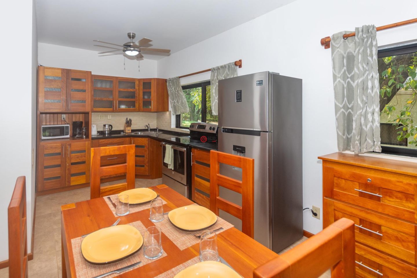 洪都拉斯海湾群岛Roatán的独栋别墅，Modern 2BR Villa in Diamond Hills Resort，编号77143317