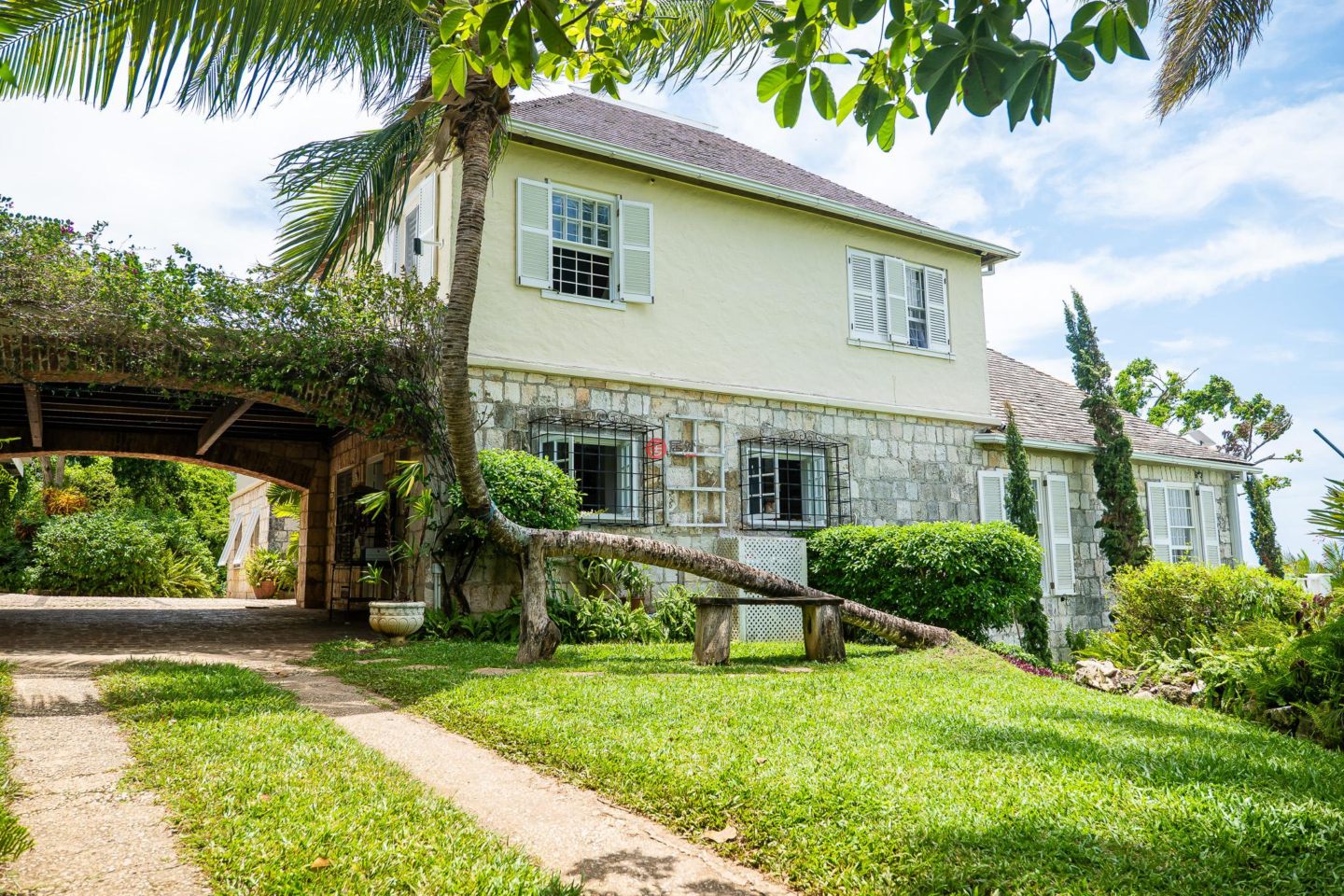 牙买加SurreyKingston的多单元，1 Pimento Hill Reading，编号77662980