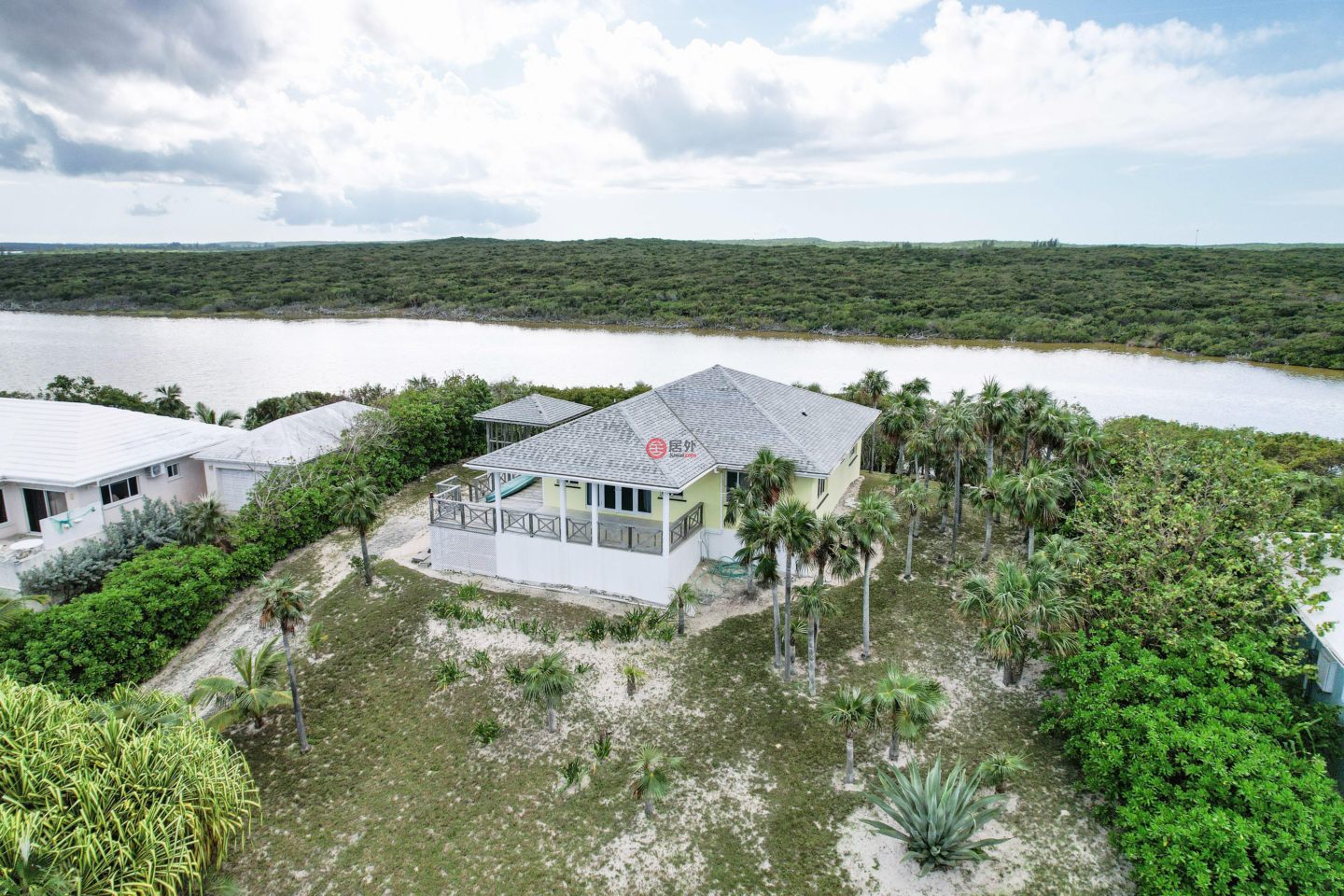 巴哈马Governors Harbour的住宅用地，Beachfront Home & Lot，编号78496141