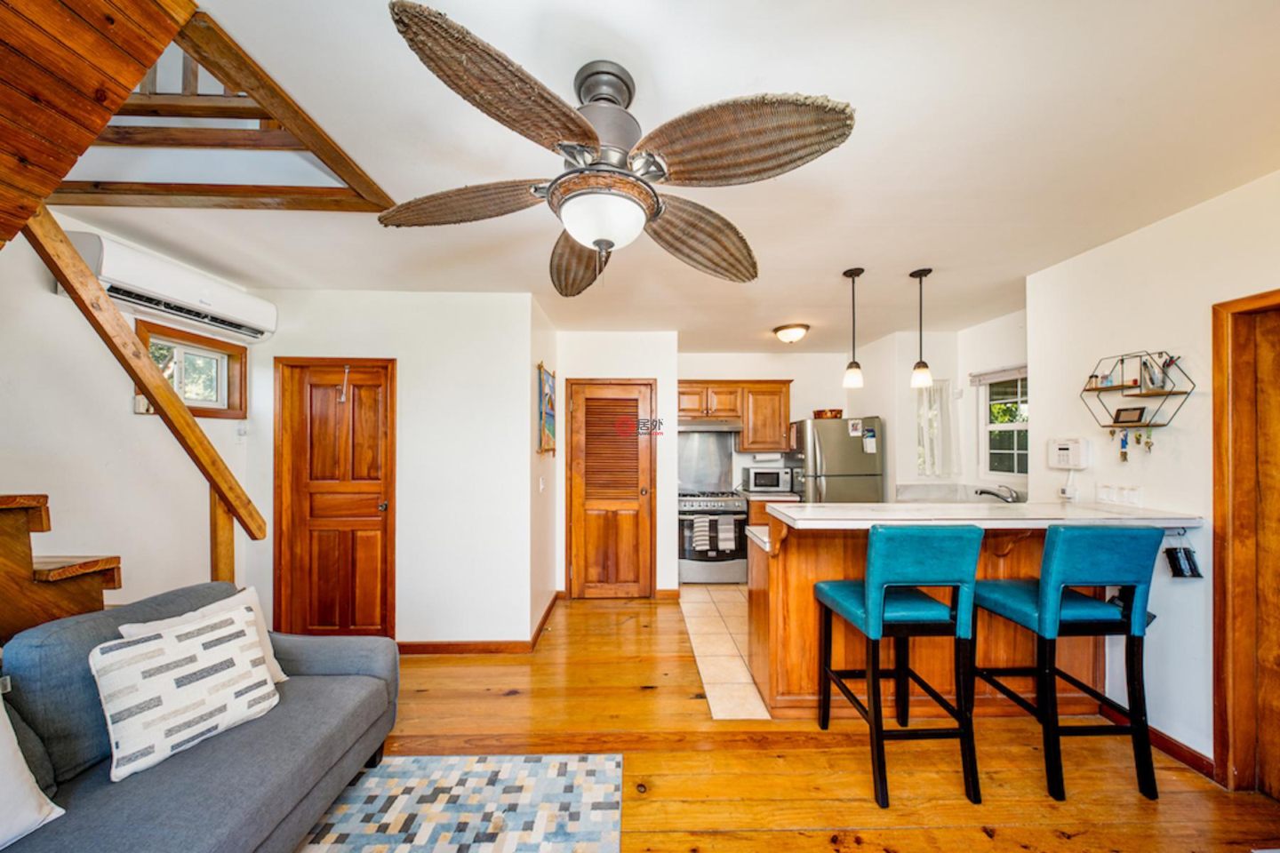 洪都拉斯海湾群岛Roatán的独栋别墅，Turnkey Potential Income Property Between West End & West Bay – Prime Location，编号78484472