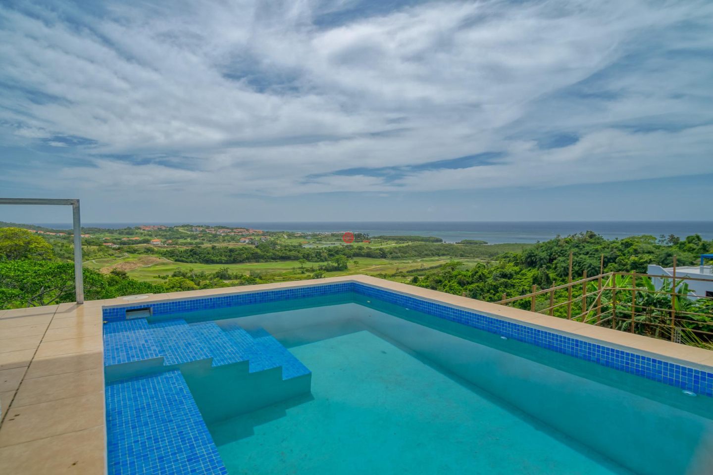 洪都拉斯海湾群岛Roatán的独栋别墅，Spacious 2 Homes in 1 + 2 Pools Coral Views Village，编号77637419