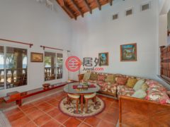 洪都拉斯海湾群岛Roatán的独栋别墅，Island House with Dock & Boats in Parrot Tree，编号77810415