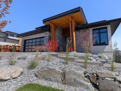 加拿大不列颠哥伦比亚省基洛纳的独栋别墅，254 Summer Wood Drive，编号77250001