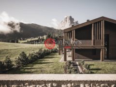 意大利特伦蒂诺阿迪杰Selva di Val Gardena的独栋别墅，编号71144670