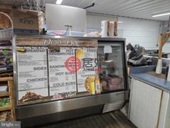 美国西佛吉尼亚州Great Cacapon的公寓，None 5210 W CENTRAL AVENUE，编号78448905