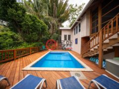洪都拉斯海湾群岛Roatán的独栋别墅，Island-Style Hillside Haven with Panoramic North Shore Views，编号78473193