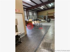 美国北卡罗莱纳州费耶特维尔的仓库，None 1559 Wilmington Highway，编号76215487
