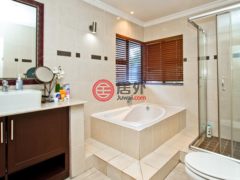 南非豪登省Sandton的独栋别墅，17 Barker Street，编号71750399